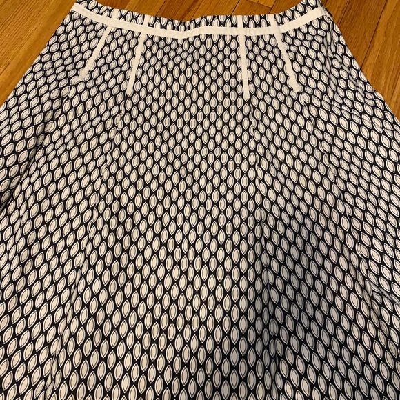 Gap limited edition a line skirt size 14 stretch - Picture 7 of 7